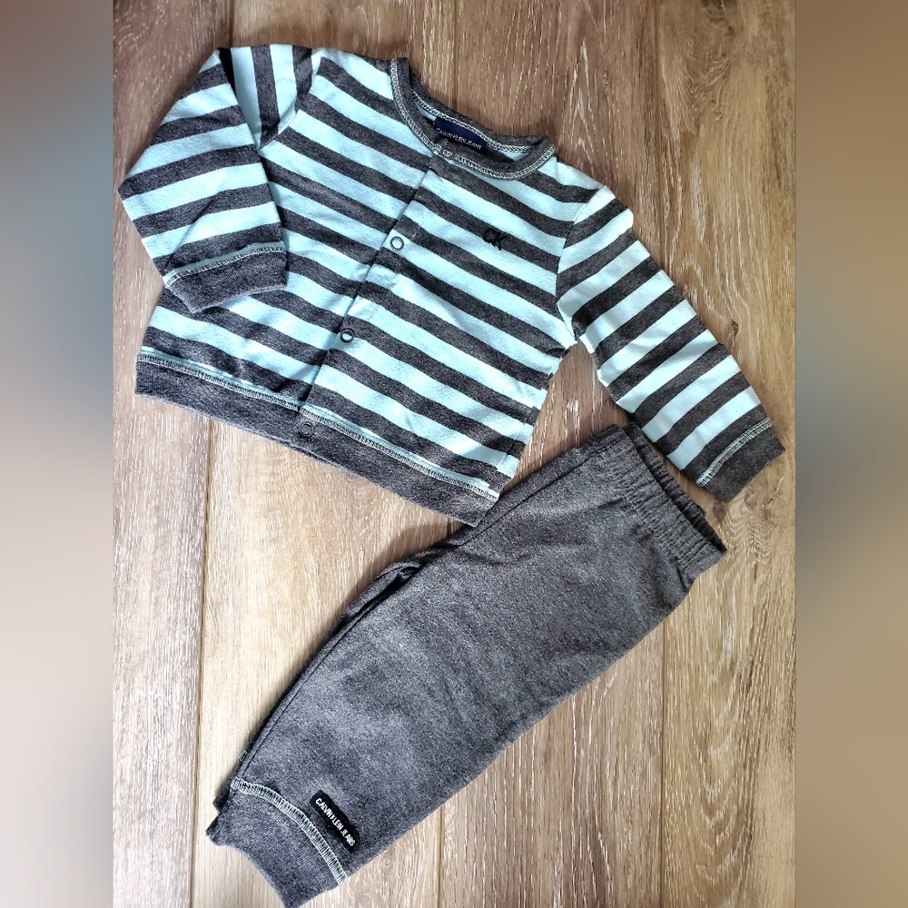 Calvin Klein Charcoal Gray And Blue Striped Baby Outfit Set Size 3/6M